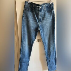 Women’s jeans size 32